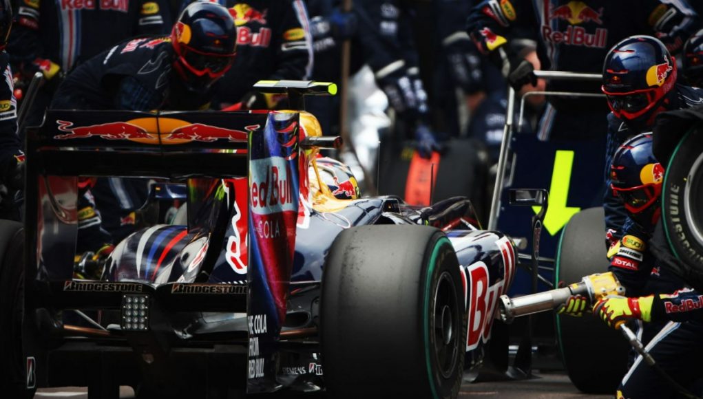 Formula 1 pistlerinde garajların ve bakım ve servis ceplerinin bulunduğu alana ne ad verilir Formula 1 pistlerinde garajların ve bakım ve servis ceplerinin bulunduğu alana ne ad verilir